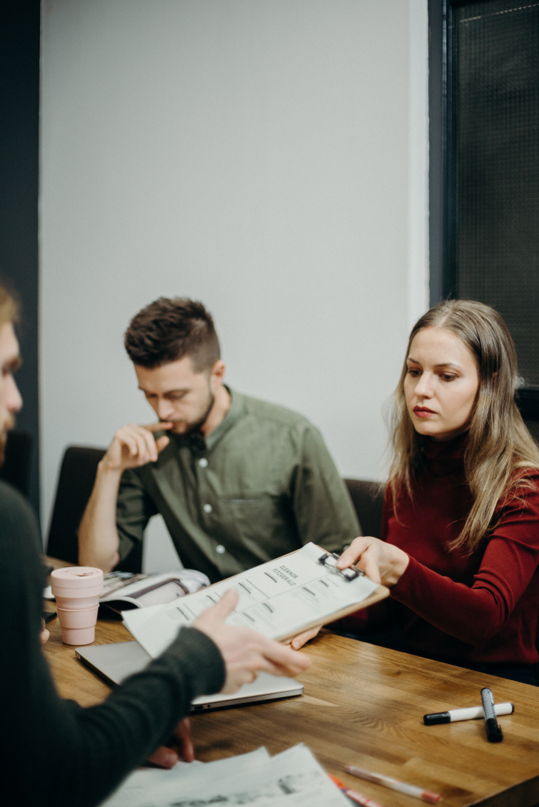 Les Employés Peuvent Être Sélectionnés À L'Aide De Peoplelooker.